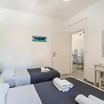 Retreats 1 Paros Isterni (Paros)