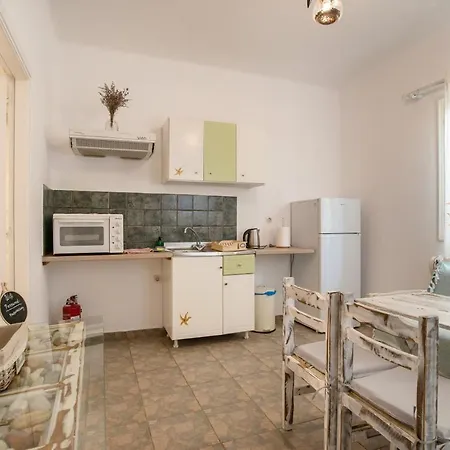 度假居 Retreats 1 Paros *