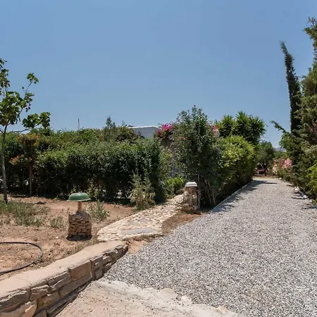 度假居 Retreats 1 Paros *