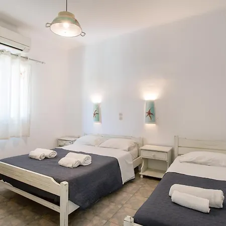 Retreats 1 Paros