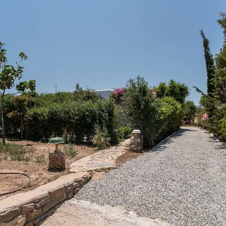 Retreats 1 Paros